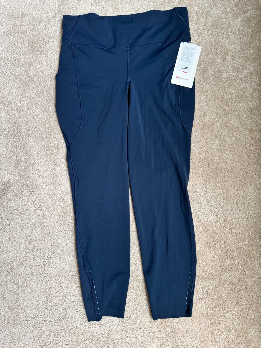 💙 *lululemon Fast and Free HR Tight 25” Pockets 💙 Size 12